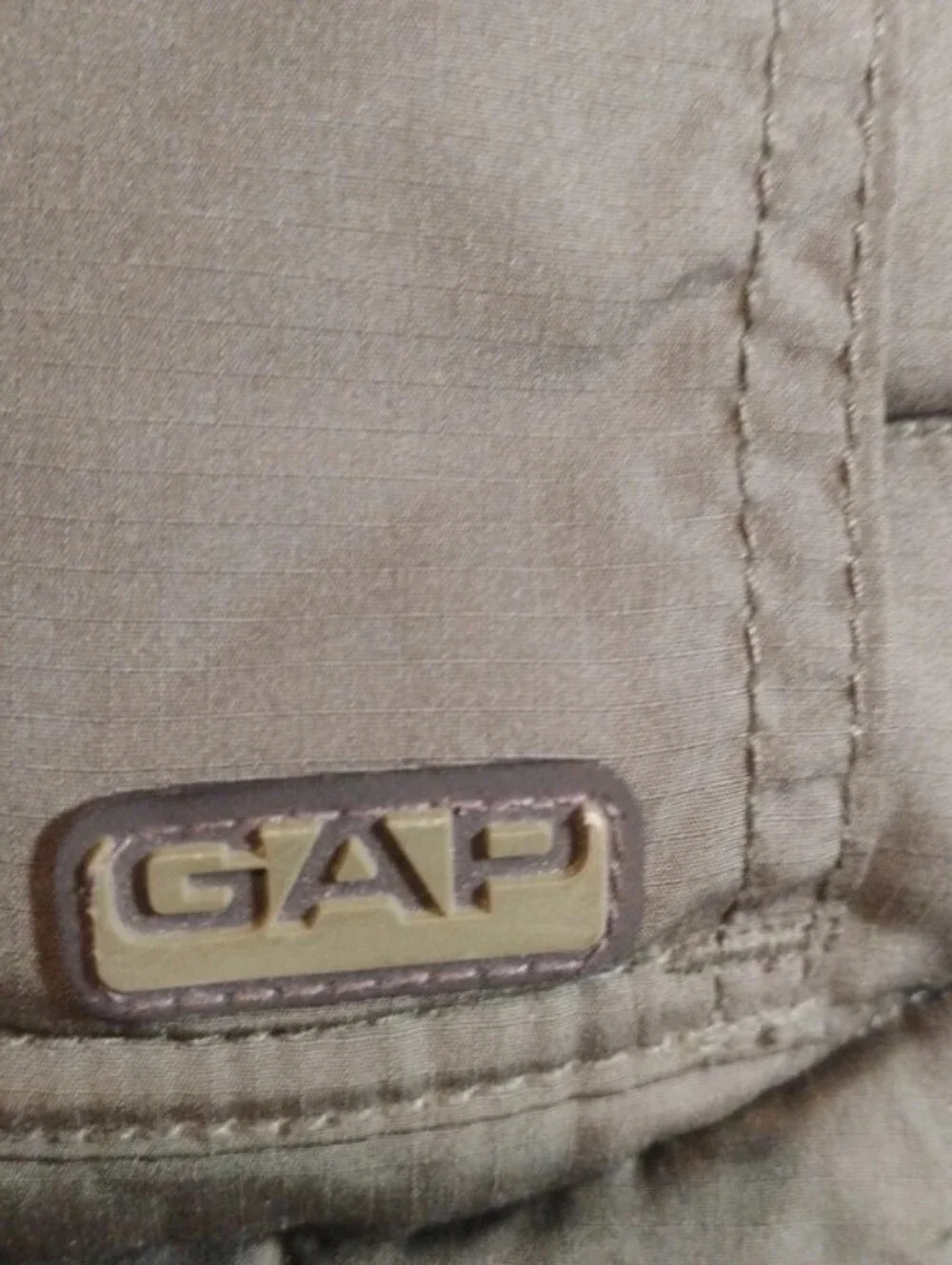 Gap Kids Reversible Puffer Vest Olive Green Camo Pockets Warm - Size S 6-7